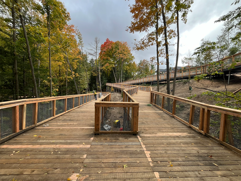 Town of Newmarket Dave Kerwin Trail Boardwalk - Fiberwalk